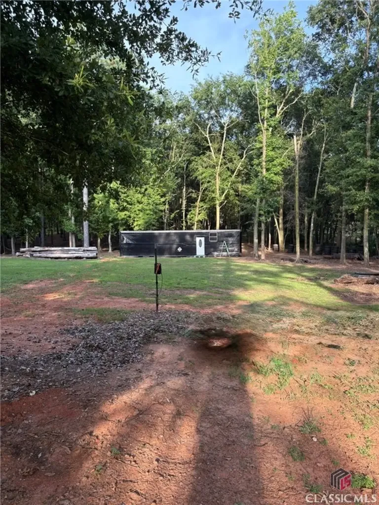 1368 Jot Em Down Road Danielsville GA 30633