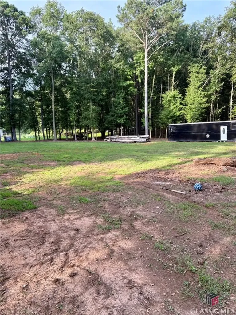 1368 Jot Em Down Road Danielsville GA 30633