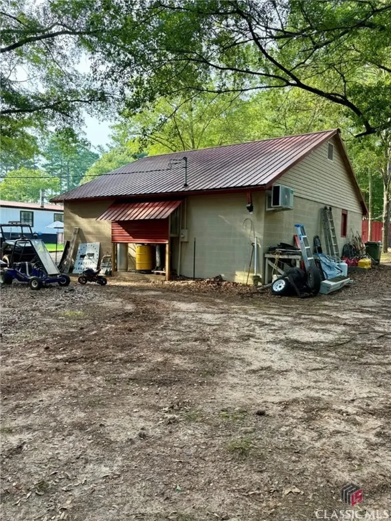 1368 Jot Em Down Road Danielsville GA 30633