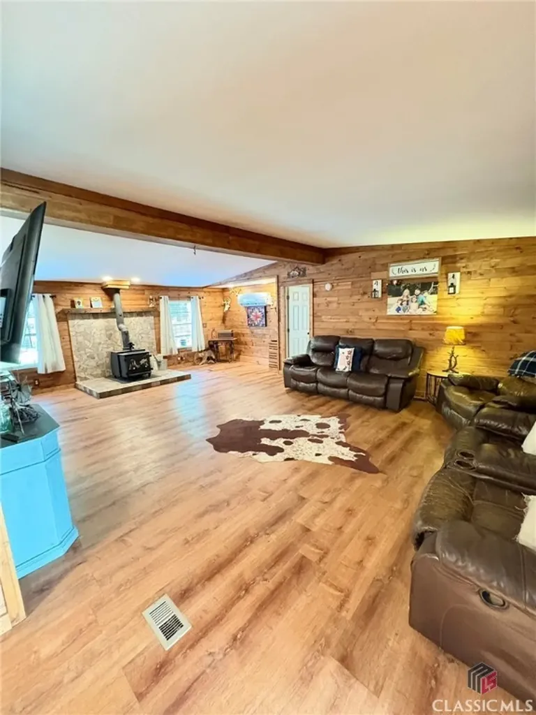 1368 Jot Em Down Road Danielsville GA 30633