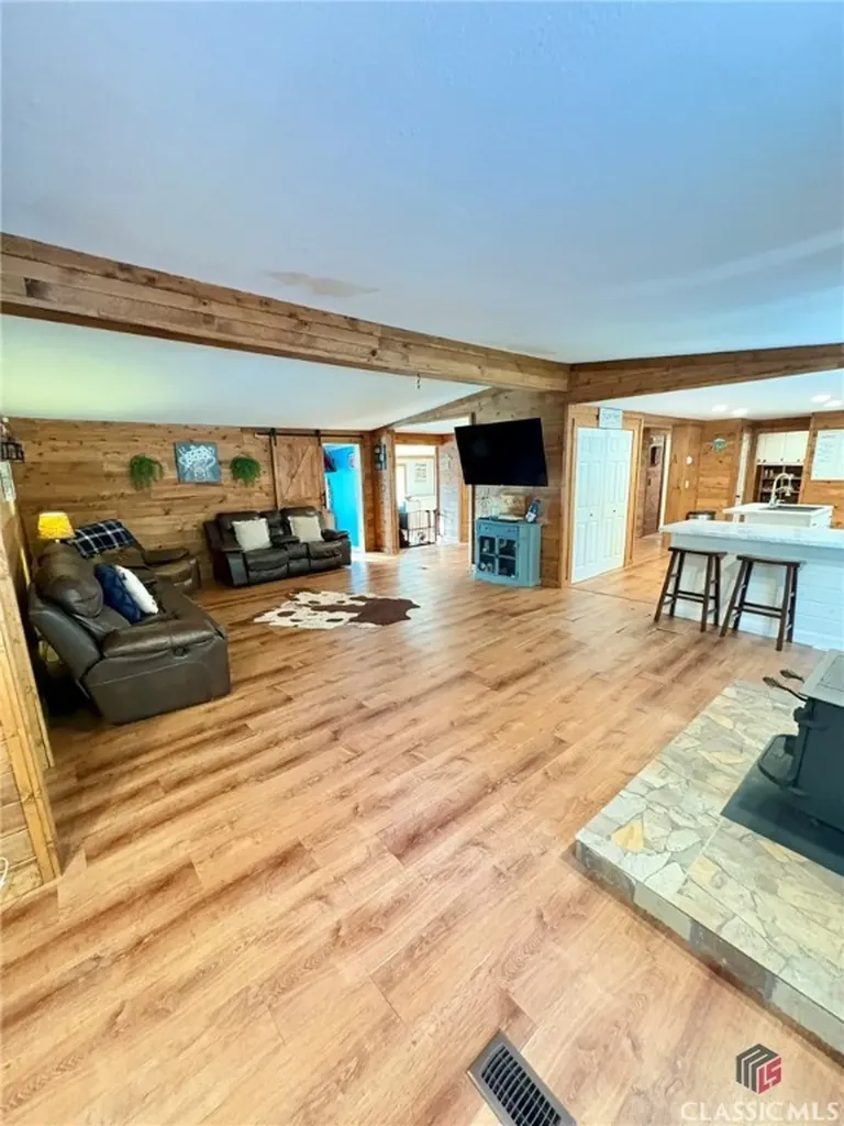 1368 Jot Em Down Road Danielsville GA 30633