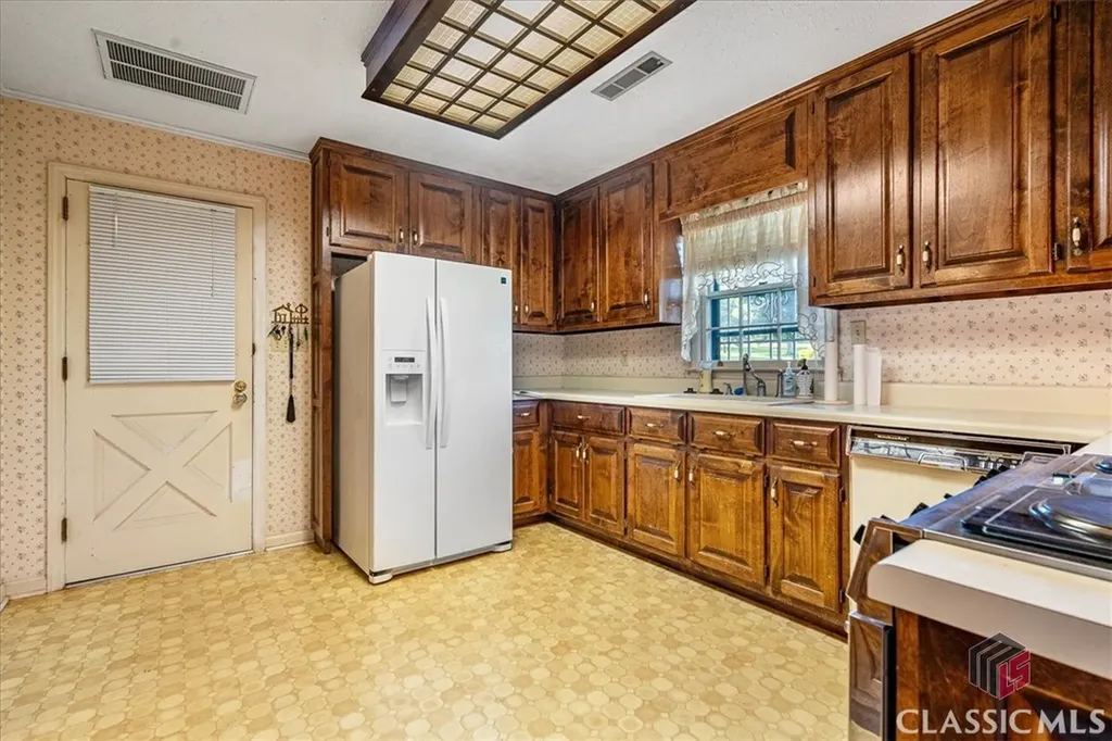 11302 Jefferson Road Athens GA 30607