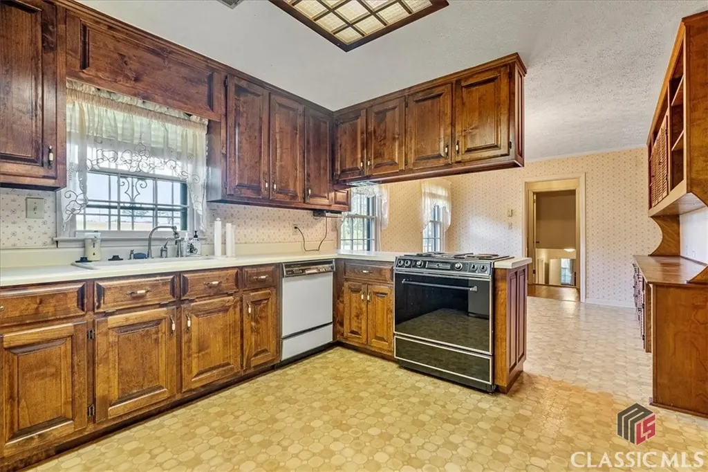 11302 Jefferson Road Athens GA 30607