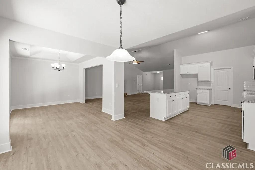 99 Sourwood Trail Colbert GA 30628