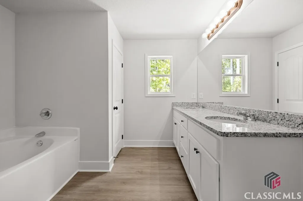 99 Sourwood Trail Colbert GA 30628