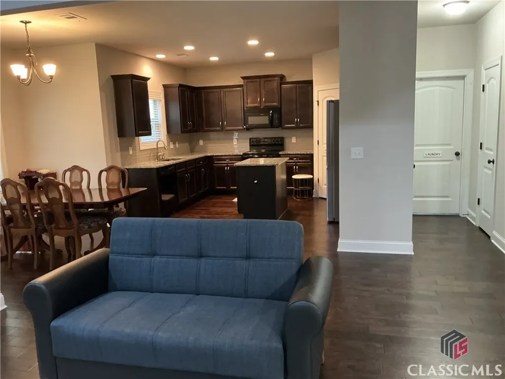 212 Meeler Circle Bogart GA 30622