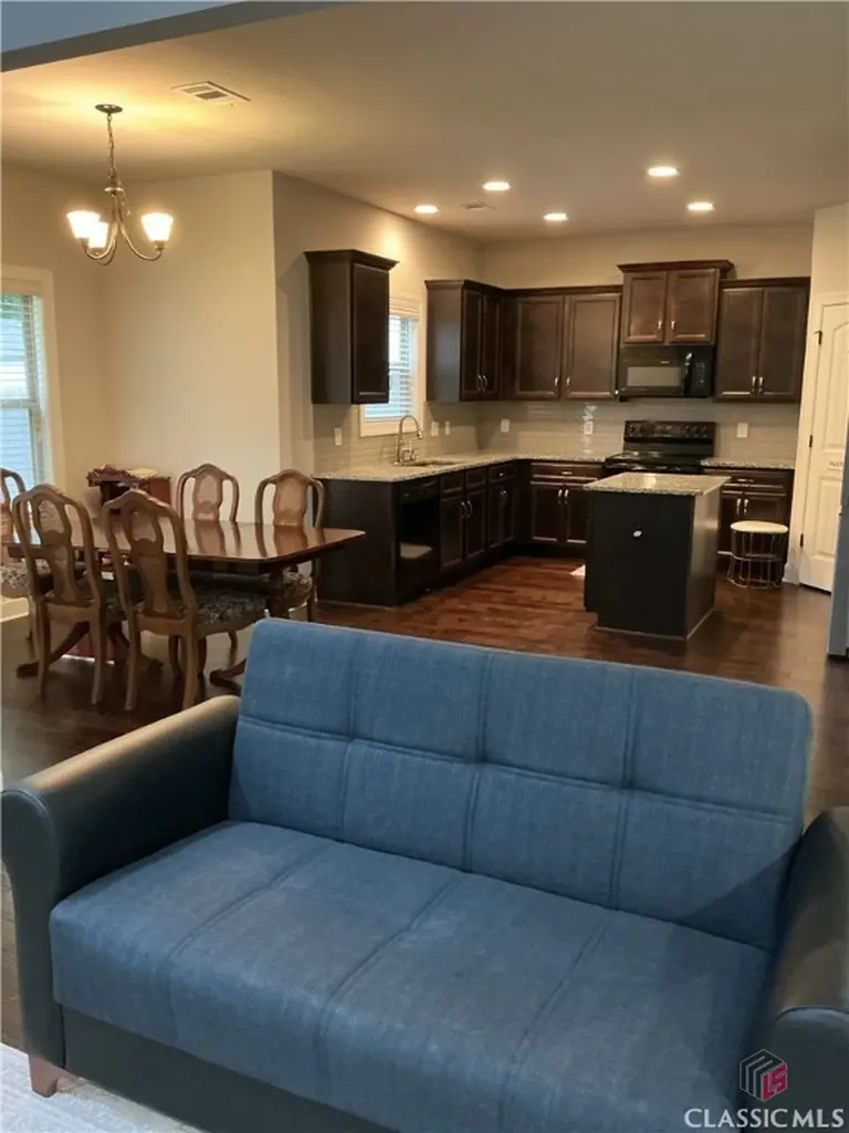 212 Meeler Circle Bogart GA 30622