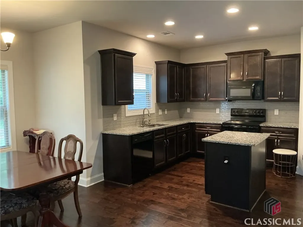 212 Meeler Circle Bogart GA 30622