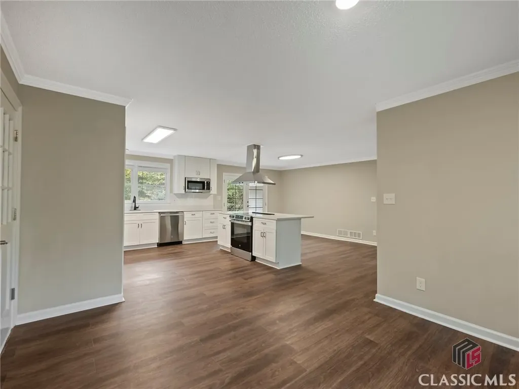 275 Hanover Drive Bogart GA 30622