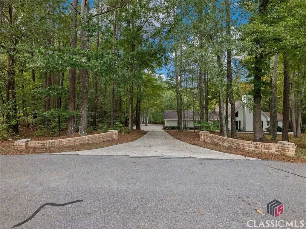 275 Hanover Drive Bogart GA 30622