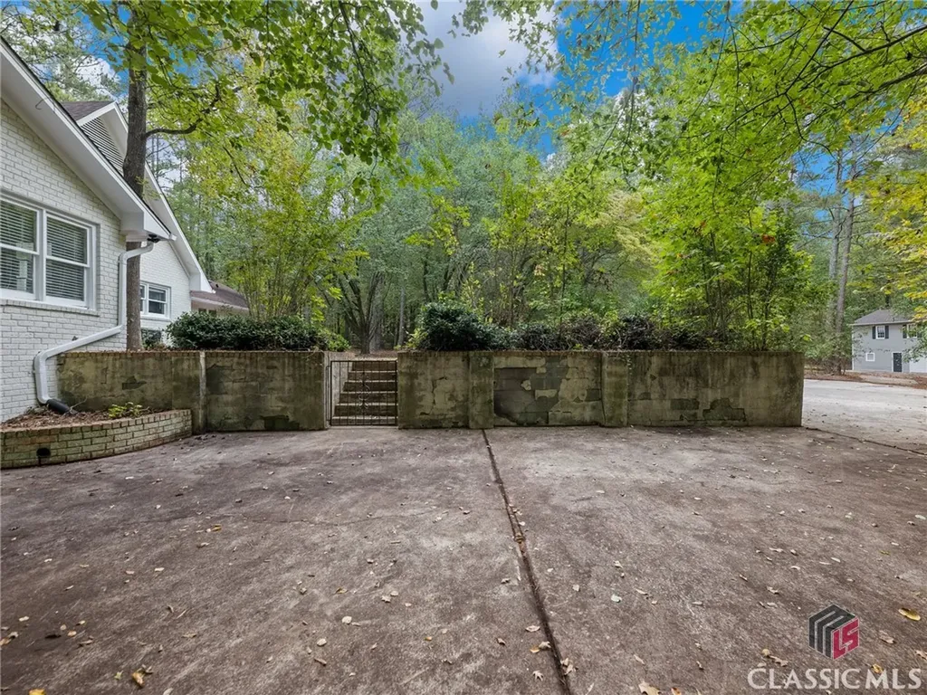 275 Hanover Drive Bogart GA 30622