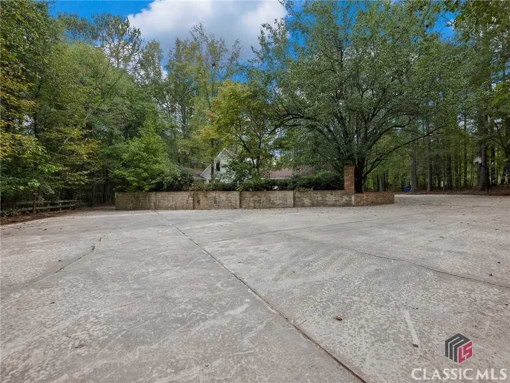 275 Hanover Drive Bogart GA 30622