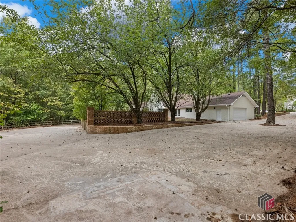 275 Hanover Drive Bogart GA 30622