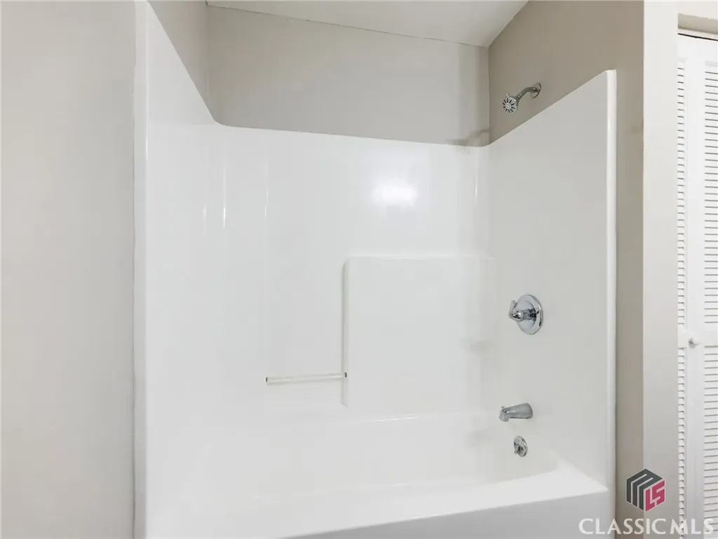 275 Hanover Drive Bogart GA 30622