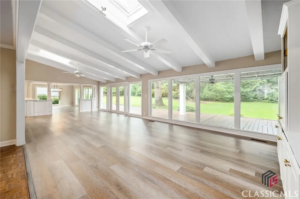 125 Deerfield Road Bogart GA 30622