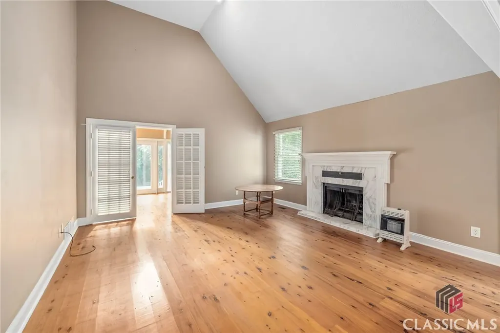 125 Deerfield Road Bogart GA 30622