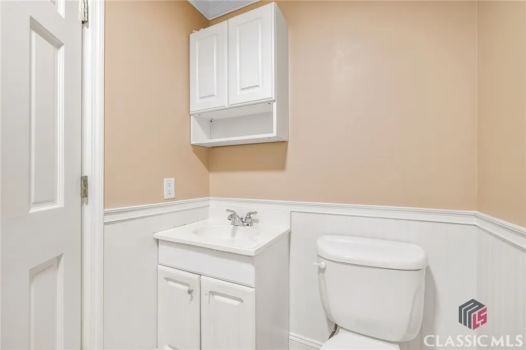 125 Deerfield Road Bogart GA 30622