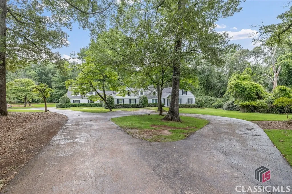 125 Deerfield Road Bogart GA 30622