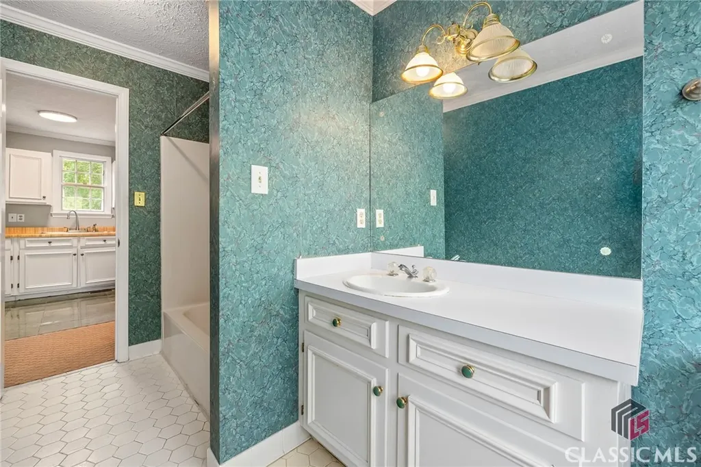 125 Deerfield Road Bogart GA 30622