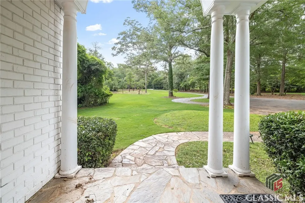 125 Deerfield Road Bogart GA 30622