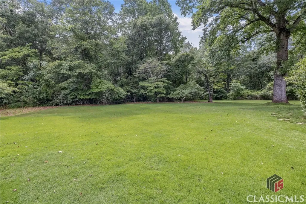 125 Deerfield Road Bogart GA 30622