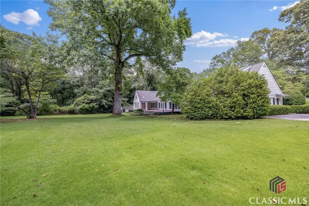 125 Deerfield Road Bogart GA 30622