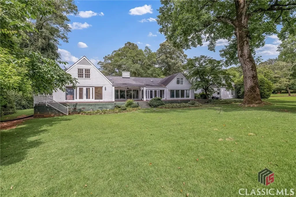 125 Deerfield Road Bogart GA 30622