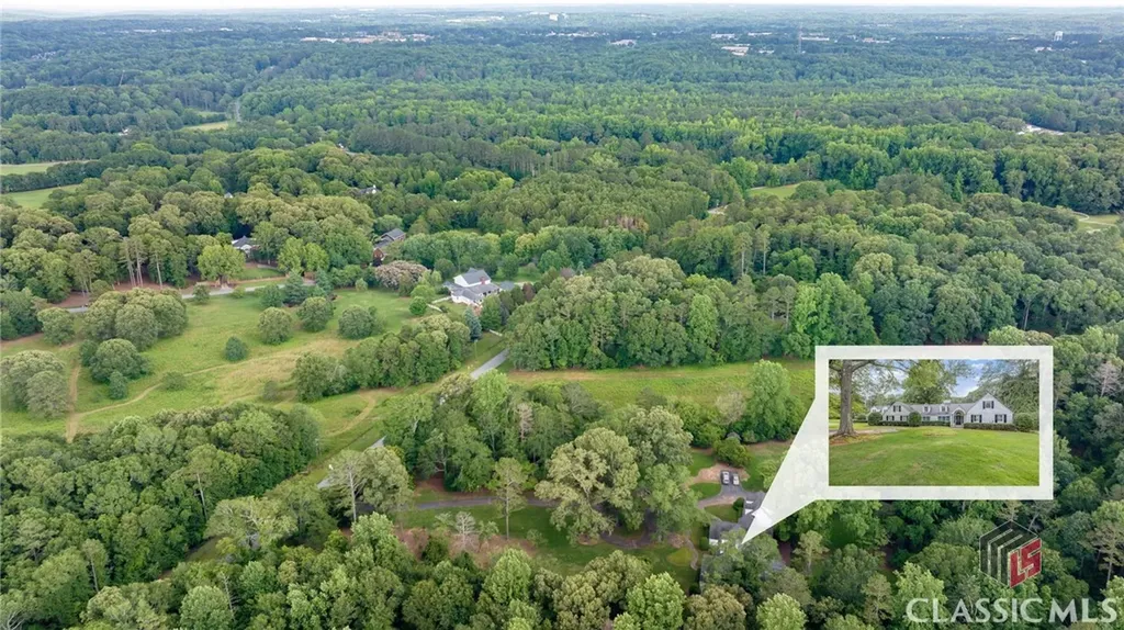 125 Deerfield Road Bogart GA 30622