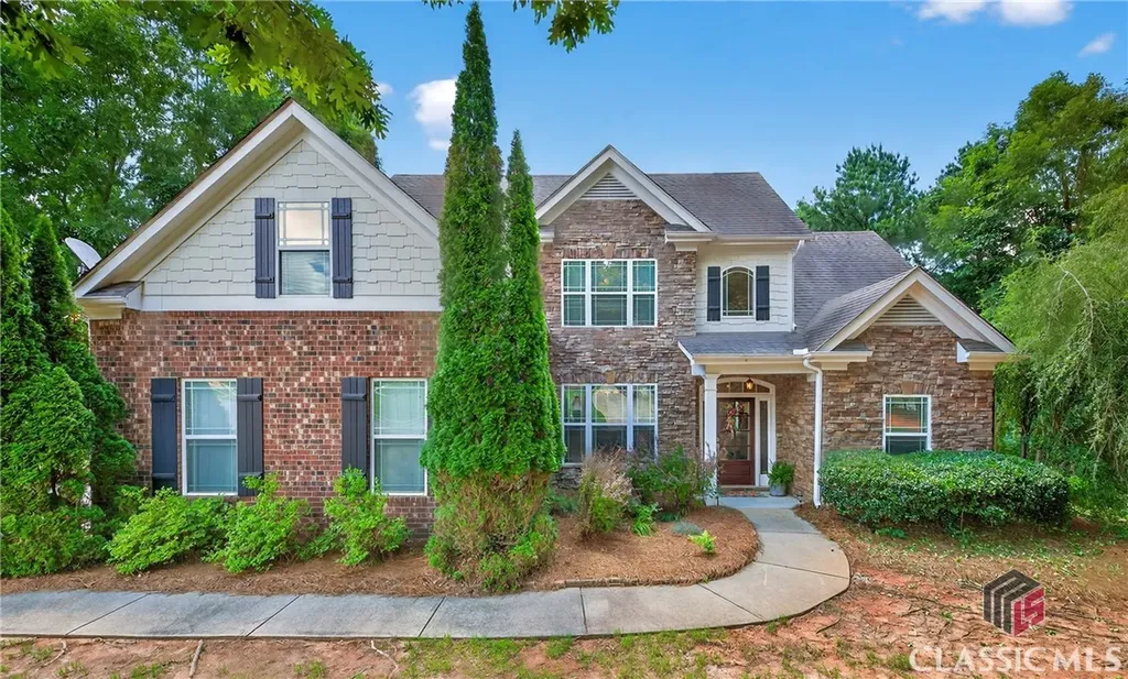 43 Emily Lane Bogart GA 30622