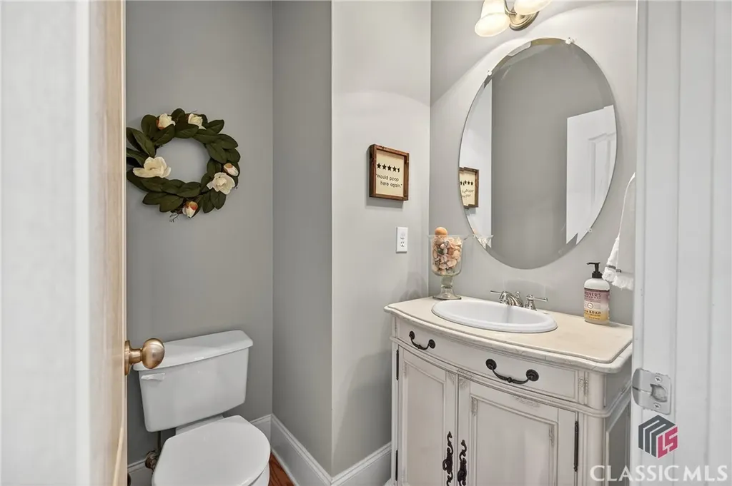 43 Emily Lane Bogart GA 30622