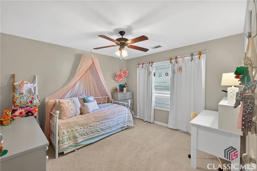 43 Emily Lane Bogart GA 30622