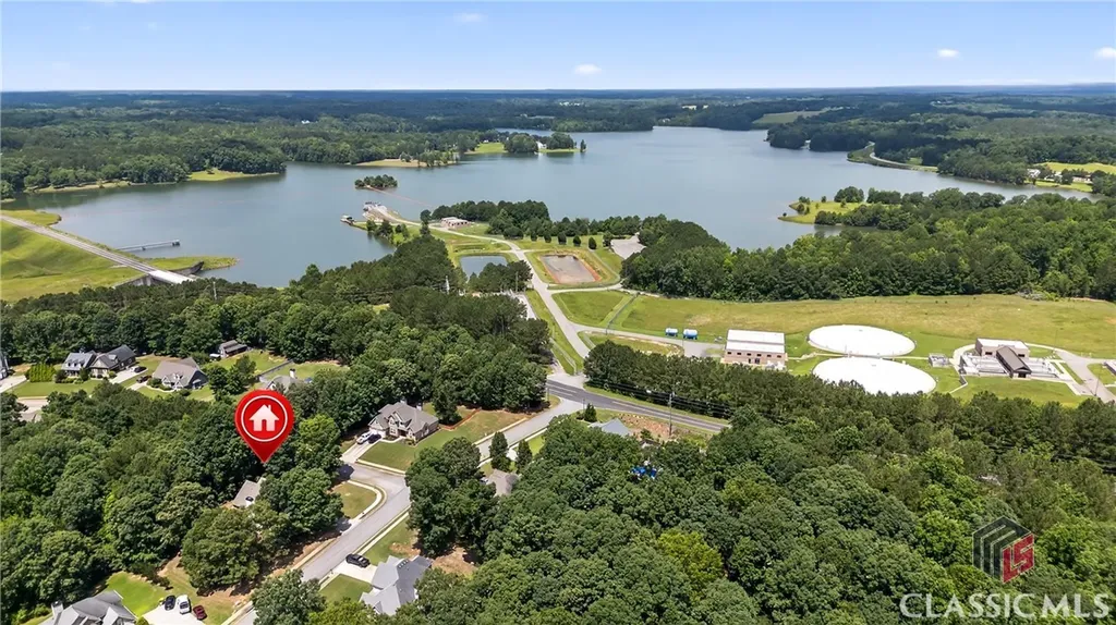 43 Emily Lane Bogart GA 30622