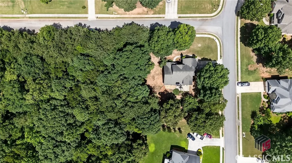 43 Emily Lane Bogart GA 30622