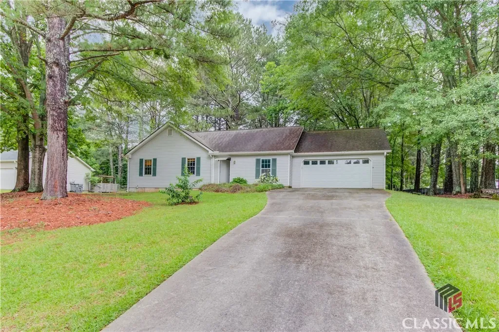 2088 Blackberry Lane Auburn GA 30011