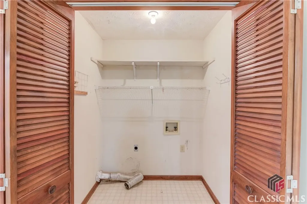 2088 Blackberry Lane Auburn GA 30011