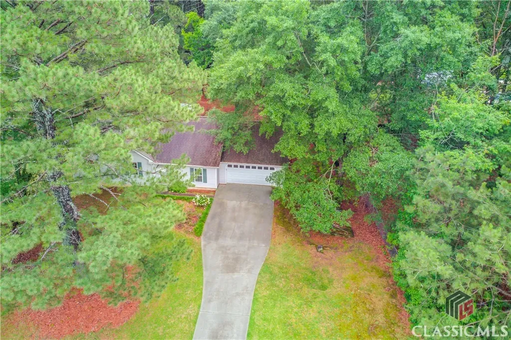 2088 Blackberry Lane Auburn GA 30011