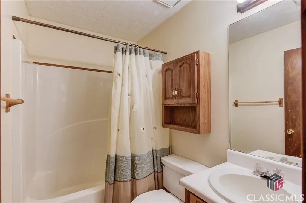 2088 Blackberry Lane Auburn GA 30011