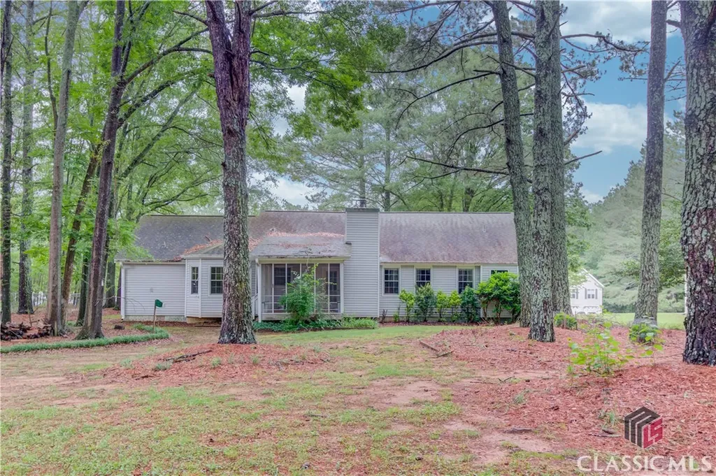 2088 Blackberry Lane Auburn GA 30011