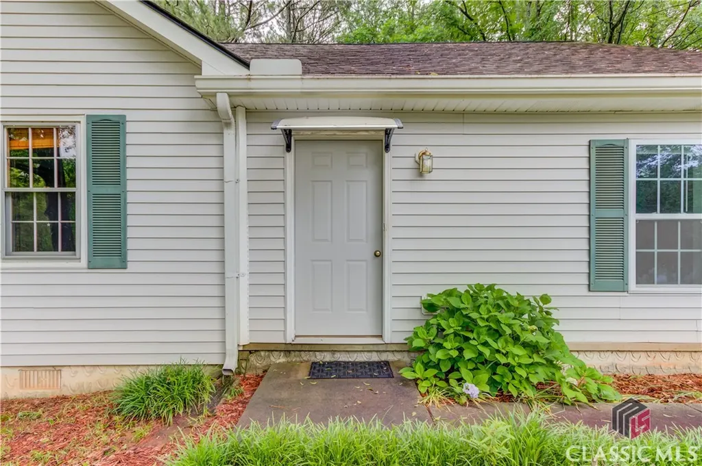 2088 Blackberry Lane Auburn GA 30011