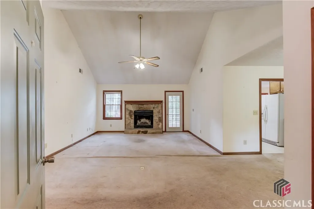 2088 Blackberry Lane Auburn GA 30011