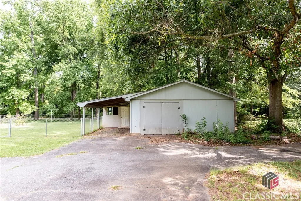 215 Cooper Road Athens GA 30605