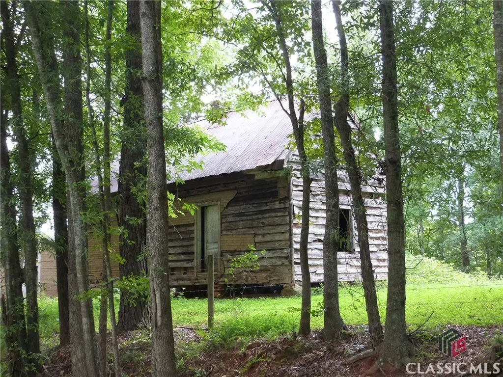 1650 Locklin Cemetery Road Monroe GA 30656
