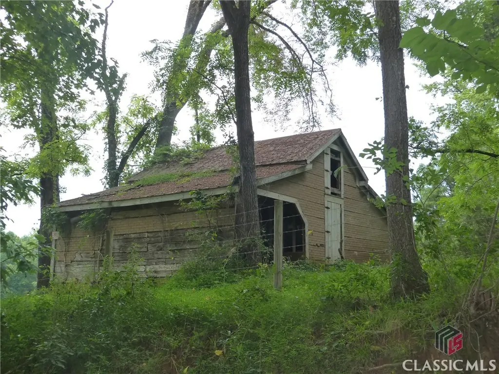 1650 Locklin Cemetery Road Monroe GA 30656
