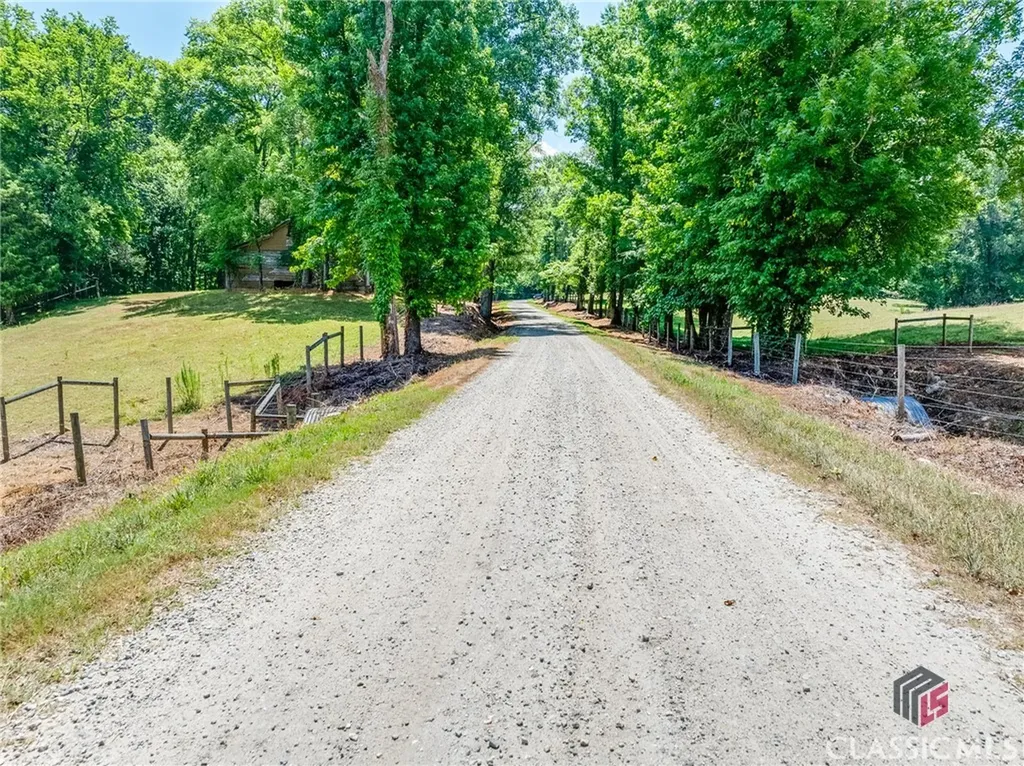 1650 Locklin Cemetery Road Monroe GA 30656