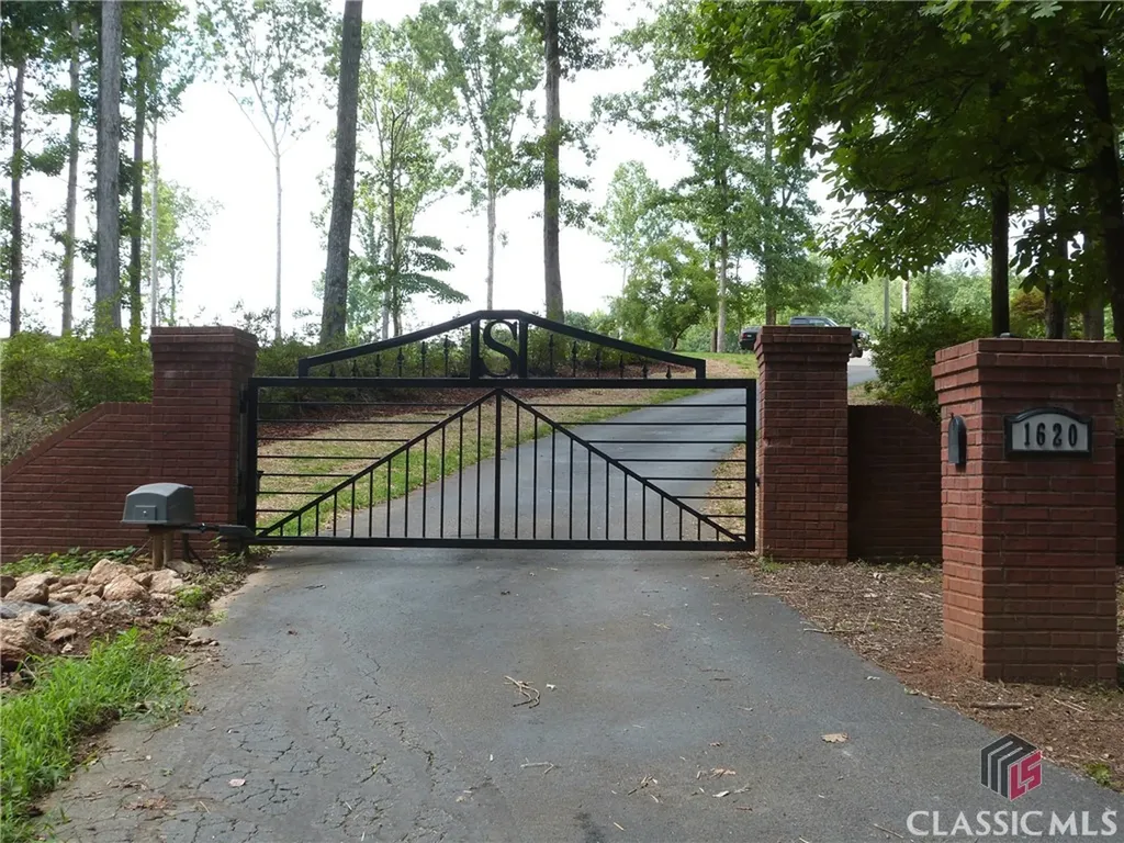 1650 Locklin Cemetery Road Monroe GA 30656