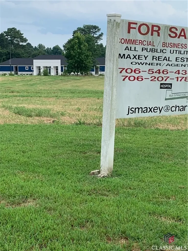 364 Ross Place Lavonia GA 30553