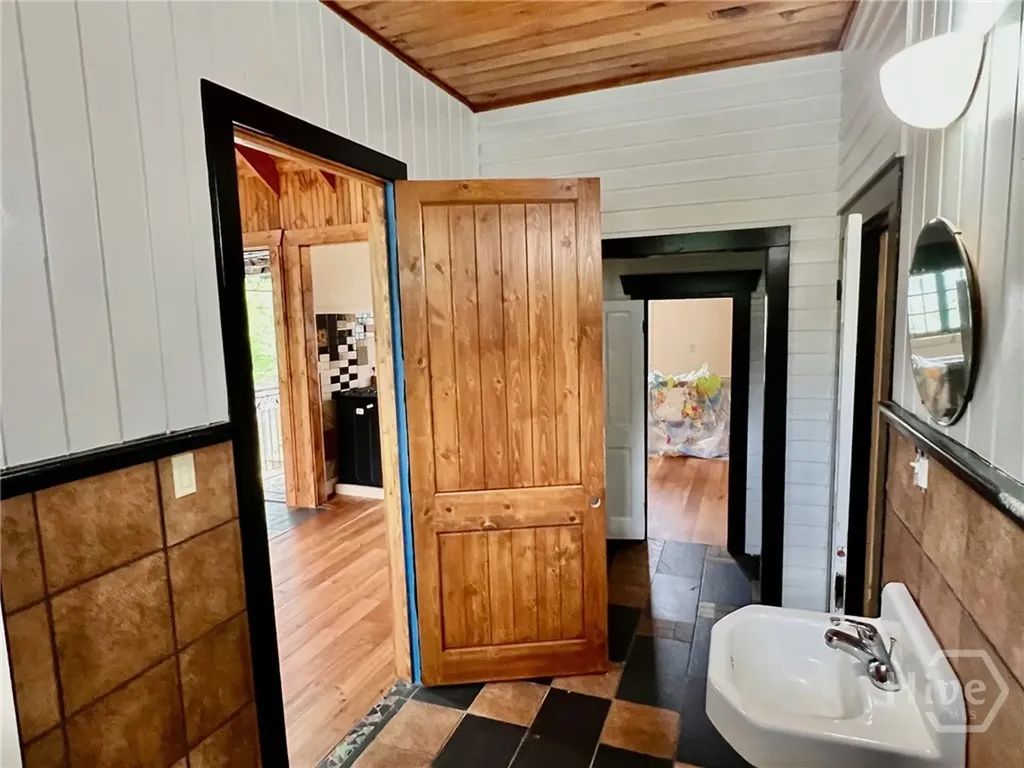 178 First Street Athens GA 30601