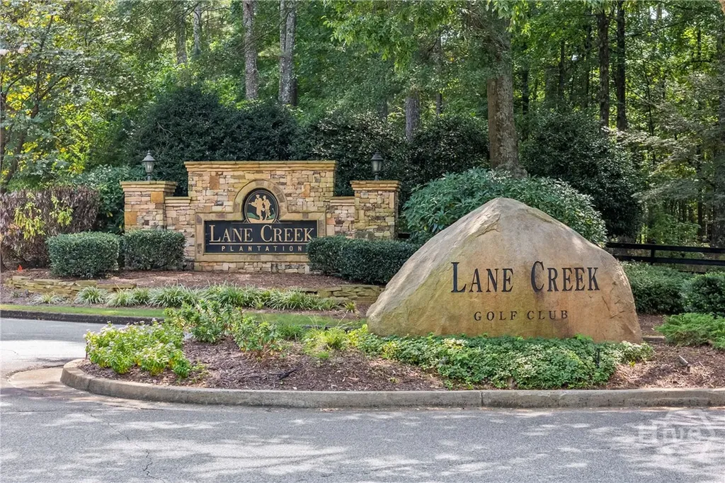 1071 Riverhill Drive Bishop GA 30621