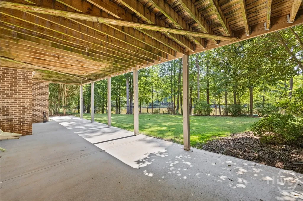 1071 Riverhill Drive Bishop GA 30621