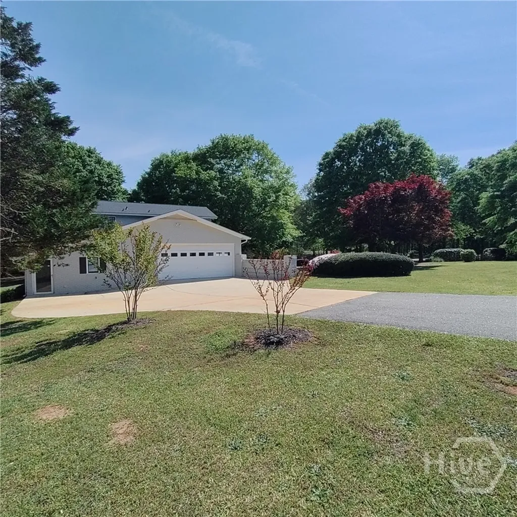 235 Minish Lake Road Commerce GA 30530